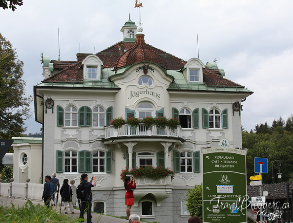 Hotels & Restaurants, TravelBloggers.ca