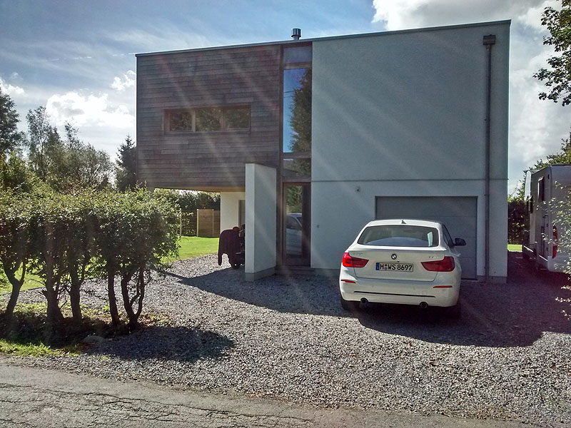 Airbnb Belgium, TravelBloggers.ca, Iain Shankland, Gail Shankland