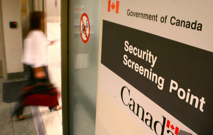 Canadian airport security, ©Toronto Sun, TravelBloggers.ca