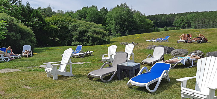 10 - Millcroft Spa -Outdoor Lounge Area 01 -725