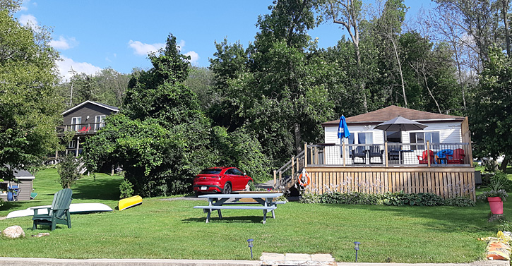 Iain Shankland, www.TravelBloggers.ca, www.Road-Test.org