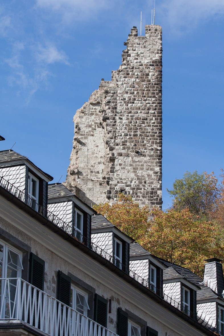 Schloss Drachenburg, Drachenburg Castle, Koenigswinter‎, Königswinter, Drachenfels Castle (Schloss), Drachenfelsbahn, TravelBloggers.ca, Iain Shankland, Gail Shankland