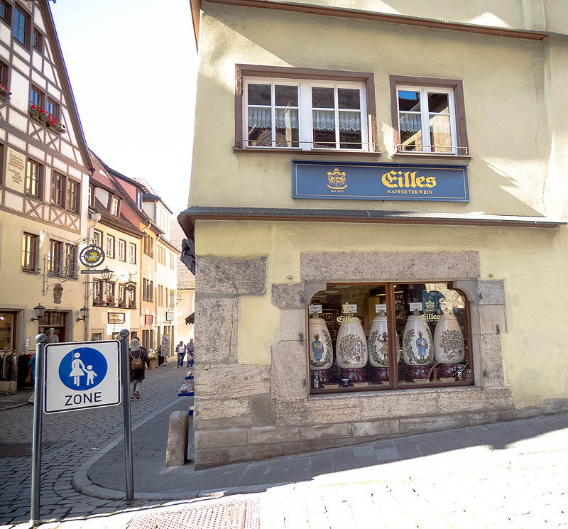 Rothenburg ob der Tauber, TravelBloggers.ca, Iain Shankland, Gail Shankland