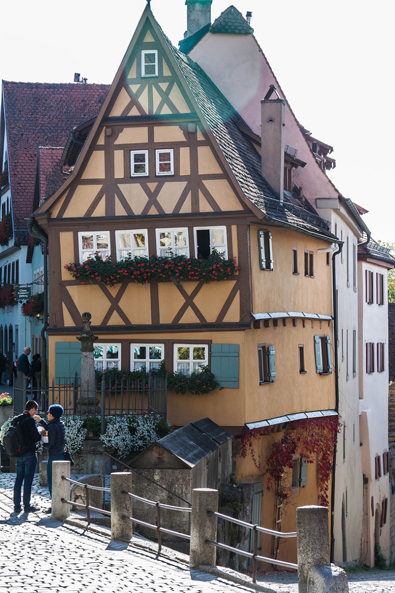 Plönlein (“Little Square”) Rothenburg ob der Tauber, TravelBloggers.ca, Iain Shankland, Gail Shankland