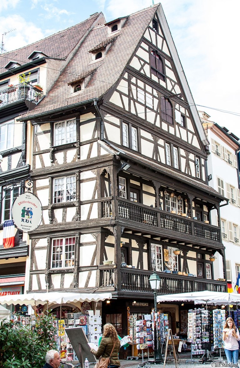 Notre-Dame Cathedral, Cathédrale Notre-Dame-de-Strasbourg area, TravelBloggers.ca, Iain Shankland