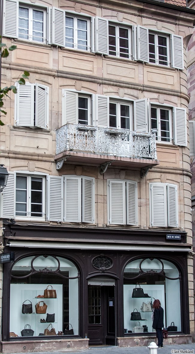Notre-Dame Cathedral, Cathédrale Notre-Dame-de-Strasbourg area, TravelBloggers.ca, Iain Shankland