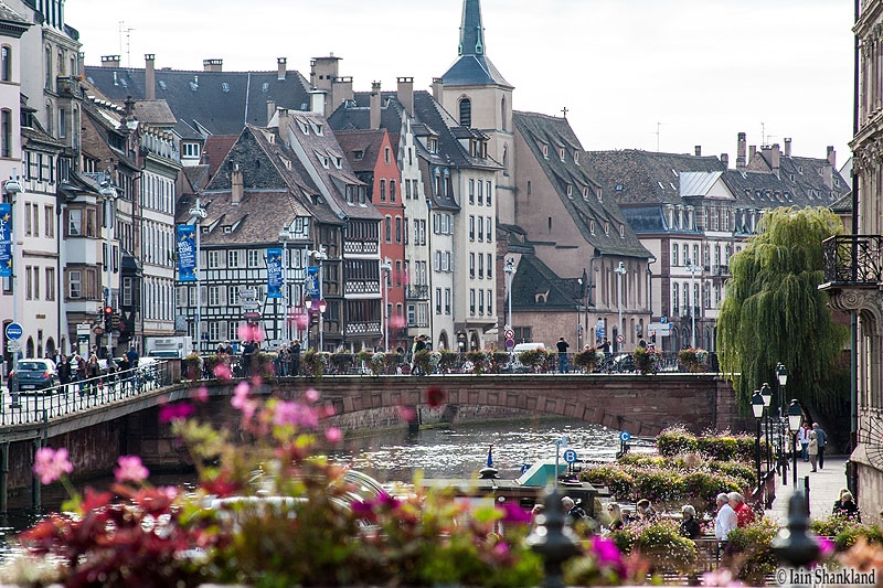 Notre-Dame Cathedral, Cathédrale Notre-Dame-de-Strasbourg area, TravelBloggers.ca, Iain Shankland