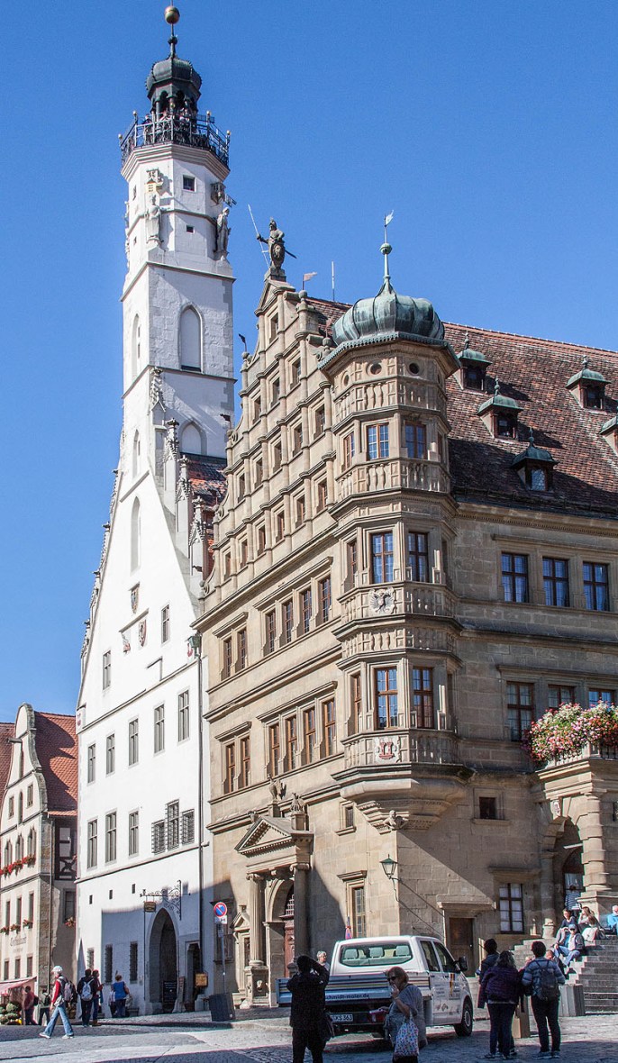 Rathaus (Town Hall), Rothenburg ob der Tauber, TravelBloggers.ca, Iain Shankland, Gail Shankland