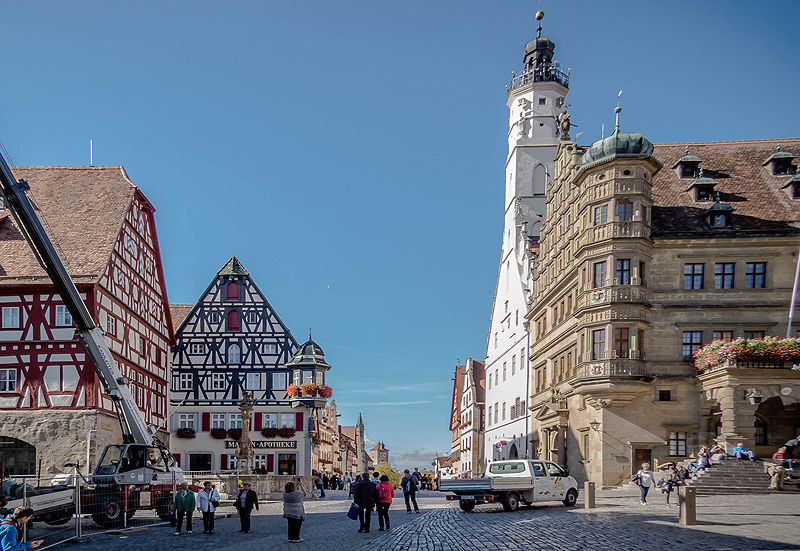 Rathaus (Town Hall), Rothenburg ob der Tauber, TravelBloggers.ca, Iain Shankland, Gail Shankland