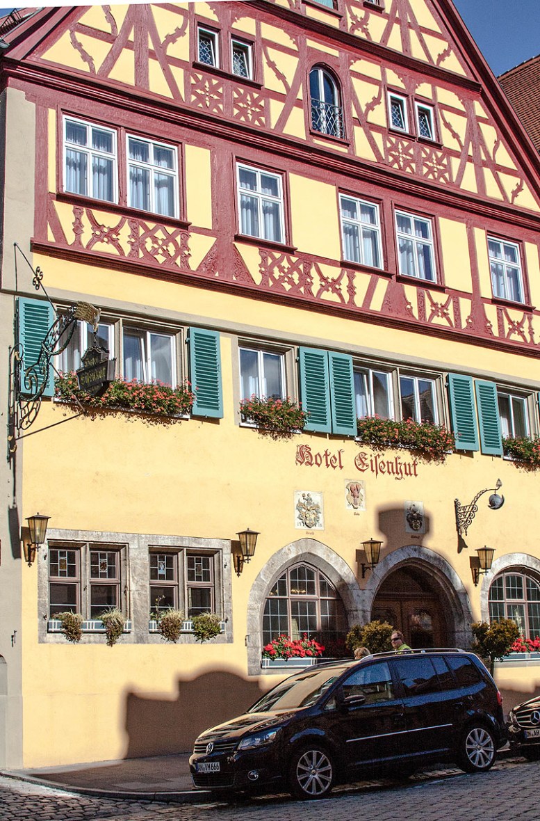 Rothenburg ob der Tauber, Germany - TravelBloggers.ca, Iain Shankland, Gail Shankland