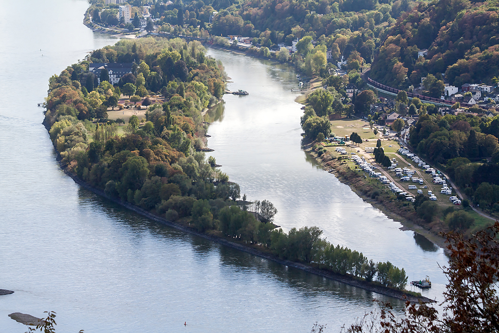Schloss Drachenburg, Drachenburg Castle, Koenigswinter‎, Königswinter, Drachenfels Castle (Schloss), Drachenfelsbahn, TravelBloggers.ca, Iain Shankland, Gail Shankland