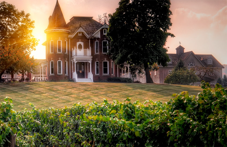 Peninsula Ridge Estates Winery on Highway 8, Niagara. TravelBloggers.ca, Iain Shankland