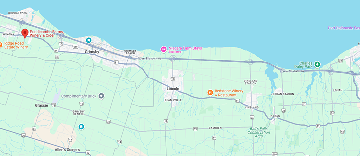 Highway 8, Niagara. TravelBloggers.ca, Iain Shankland