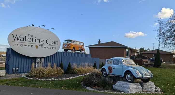 The Watering Can on Highway 8, Niagara. TravelBloggers.ca, Iain Shankland