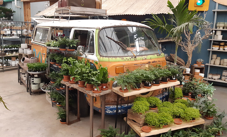 The Watering Can on Highway 8, Niagara. TravelBloggers.ca, Iain Shankland